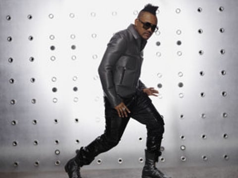 apl.de.ap back home for charity work