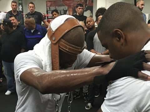 shots.com/floydmayweather