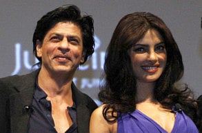 Shah Rukh, Priyanka are social media king, queen