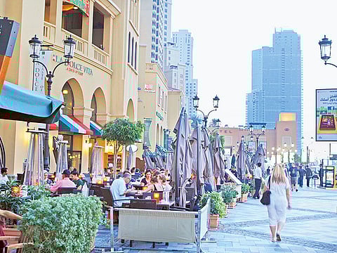 Clint Egbert/Gulf News Archives