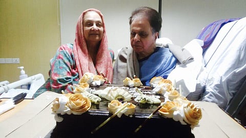 Dilip Kumar cuts cake in hospital, thanks fans