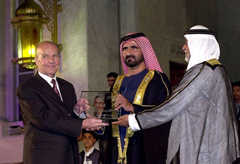 December 5, 2001: Izetbegovic receives Islamic Personality award