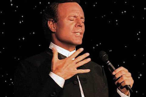 Julio Iglesias to perform in Sharjah