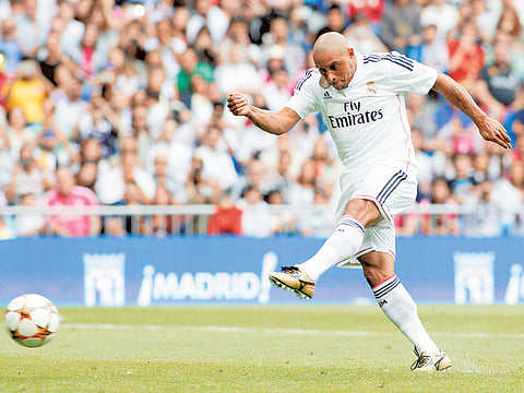 Roberto Carlos will add his star power to the King's Cup