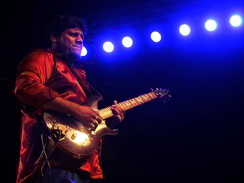 Guitarists join together for Dubai show