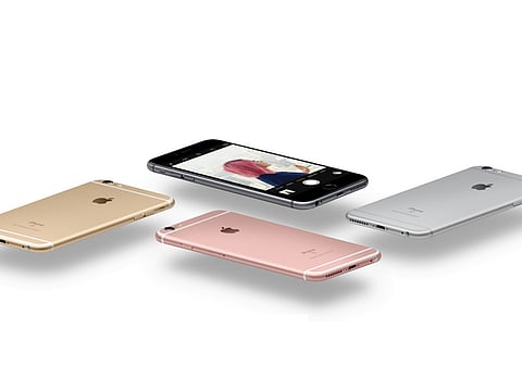 The class-action lawsuit included any US resident who owned an affected iPhone 6, iPhone 6 Plus, iPhone 6s, iPhone 6s Plus, and/or iPhone SE that ran iOS 10.2.1 or later, and/or an iPhone 7 or iPhone 7 Plus that ran iOS 11.2 or later, before December 21, 2017.