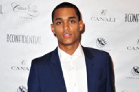 Kendall Jenner seen kissing Jordan Clarkson