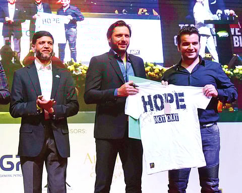 Afridi steps up drive to build community centre