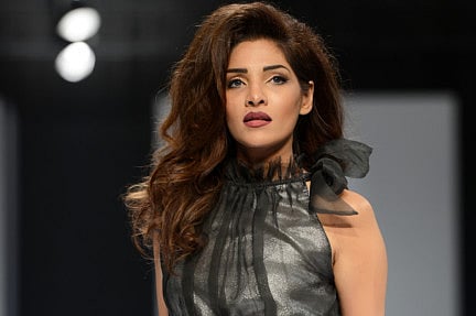 Fashion Pakistan Week brings out stellar showstoppers
