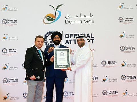 World’s longest greeting card mosaic in Abu Dhabi