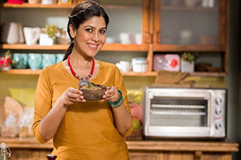 Sakshi Tanwar uses ‘Tyohaar Ki Thaali’ as stress buster