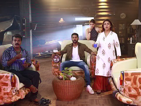 ‘Gulaebagavalli’ film review: Keeps you in splits