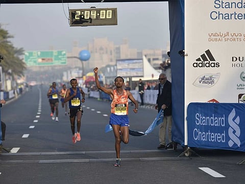 Mosinet Geremew wins the Standard Chartered Dubai Marathon 2018