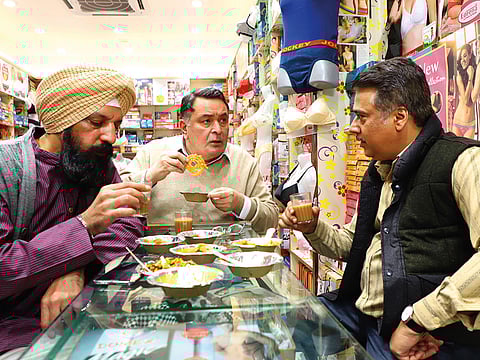 Rishi Kapoor (centre) in ‘Rajma Chawal’.