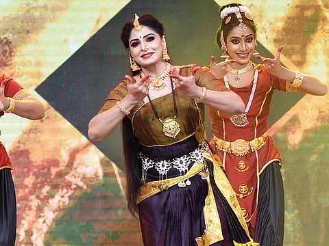 Asha Sharath on stage .