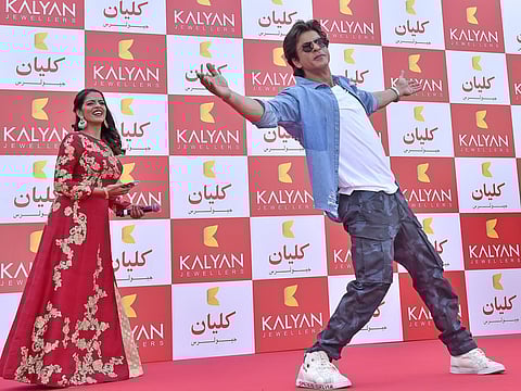 Shah Rukh Khan sparks fan frenzy in Dubai