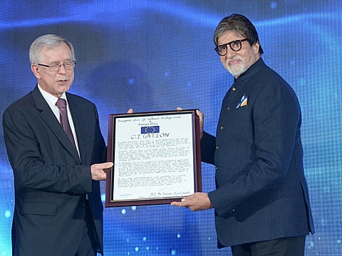 Amitabh Bachchan feted for bridging countries