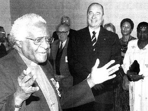 Archbishop Desmond Tutu with the then French President Jacques Chirac at a ceremony (File)