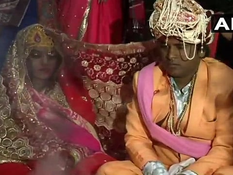 The bride soon returned to the wedding ceremony after visiting the hospital.