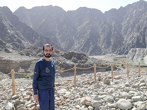 Shaikh Mohammad inspects a number of construction, services, and environmental projects in Hatta