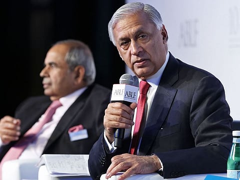 H.E. Shaukat Aziz
