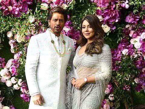 Shah Rukh Khan and Gauri at Akash Ambani and Shloka Mehta's wedding