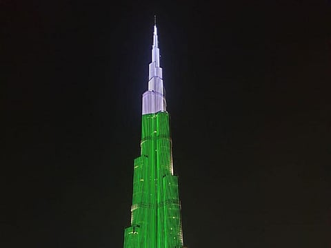 Picture of the Burj Khalifa in Pakistan flag colours