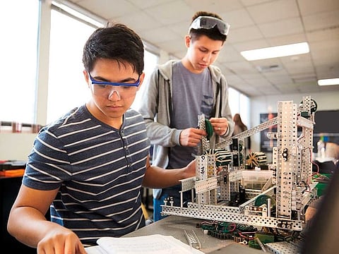 Students need to keep track of emerging tech trends and prepare themselves to turn these trends into lucrative career opportunities