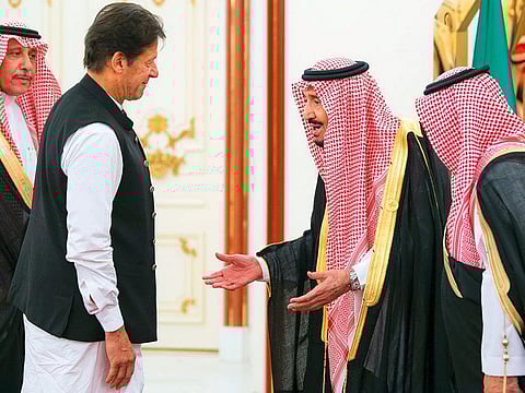 Saudi Arabia’s King Salman Bin Abdul Aziz welcomes Pakistani Prime Minister Imran Khan to the opening session of Summit of the Organisation of Islamic Cooperation (OIC) in Makkah yesterday morning.