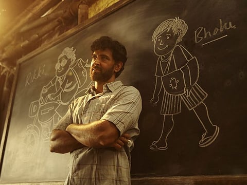 Hrithik Roshan justifies skin darkening in ‘Super 30’