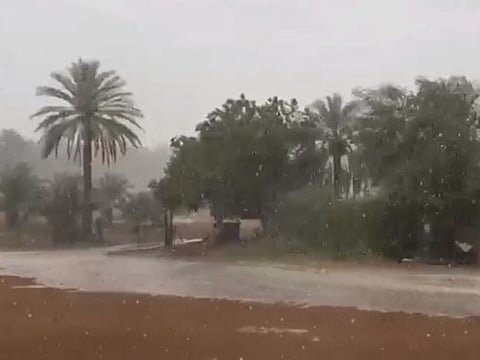 Heavy to moderate rainfall was reported during the night in parts of Ajman, Dubai, Umm Al Quwain and Abu Dhabi.