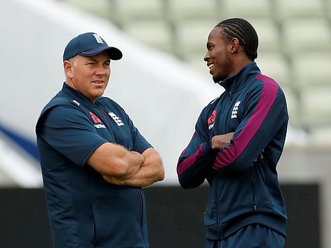 Chris Silverwood chats with England's Jofra Archer