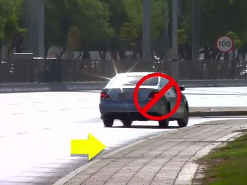 Abu Dhabi Police will issue a Dh400 fine against motorists that do not inform other road-users when they intend to switch lanes.