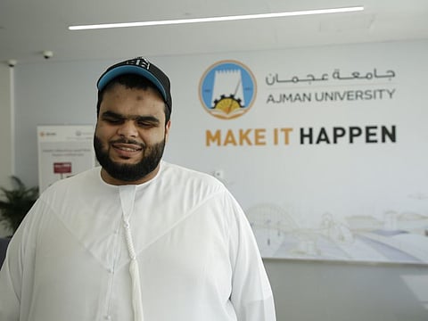 As everyone, male or female, old or young, may face some difficulties and hard times in this life, some easily give up, some resist for some time, while others are so resilient and never lose hope. 27-year-old Emirati young man Abdulaziz Najim Qasim Abdullah Matar, based in Sharjah, is one of those few with firm will and determination. Despite his full visual impairment, he never gave up, and managed to finish his high school, literary section, with a high score of 98 per cent.