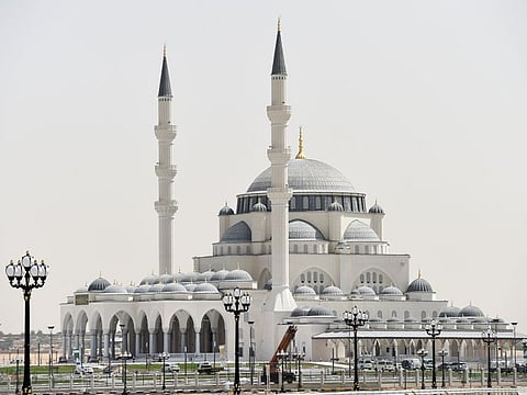 Sharjah Mosque.