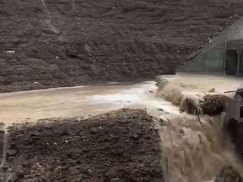 Rainfall pounded the emirate of Fujairah on Wednesday, flooding valleys and dams.