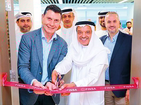 Al Matroushi and Figueroa inaugurate the new office.