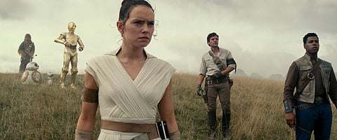 (Left to right( Chewbacca (Joonas Suotamo), BB-8, D-O, Rey (Daisy Ridley), Poe Dameron (Oscar Isaac) and Finn (John Boyega) in STAR WARS:  EPISODE IX