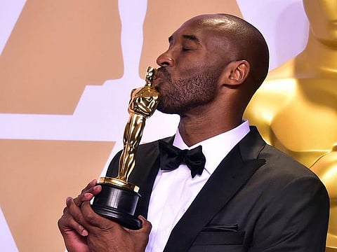 Kobe Bryant with his Oscar trophy in 2018.