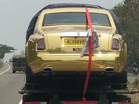 Photo of a Gold Rolls-Royce taxi goes viral in Kerala