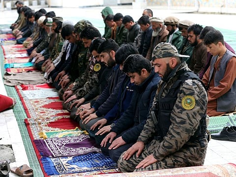 Muslims attend Friday prayers at a mosque, amid concerns about the spread of coronavirus disease (COVID-19), in Kabul, Afghanistan March 20, 2020 REUTERS/Omar Sobhani