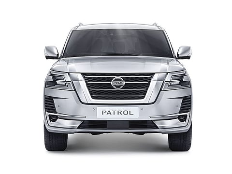 The prince, the son of late King Fahd, also pledged to pay SR300,000 in debts owed by Youcef Al Enazi who was injured along with his wife and two daughters in a mishap, news portal Sabq added.