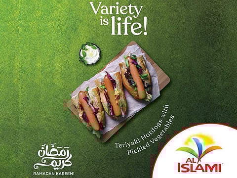 Teriyaki hot dogs with pickled vegetables