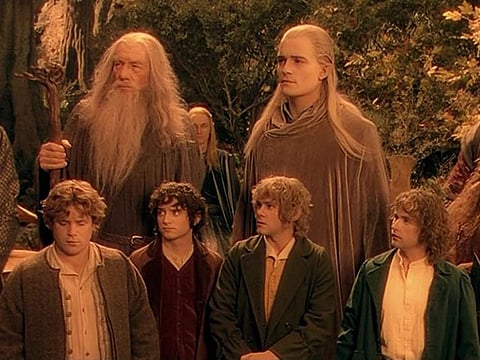 Sean Astin, Sean Bean, Elijah Wood, Viggo Mortensen, Ian McKellen, Orlando Bloom, Billy Boyd, Dominic Monaghan, and John Rhys-Davies in The Lord of the Rings: The Fellowship of the Ring (2001)