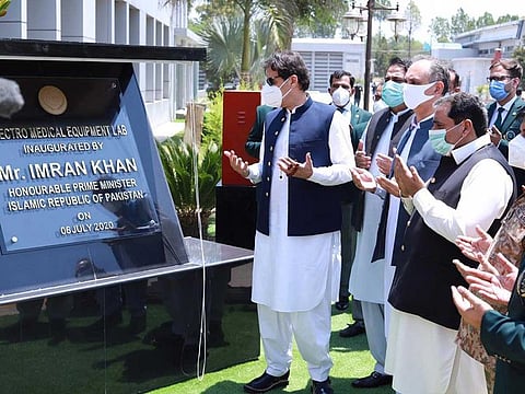 Pakistan’s Prime Minister Imran Khan on Monday unveiled country’s first locally developed ventilator at NRTC in Haripur.