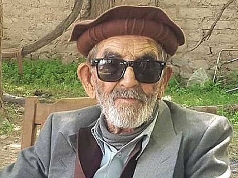 : Aziz Abdul Alim, a 103-year-old man has miraculously recovered from coronavirus in Pakistan. Photo courtesy Dawn news.