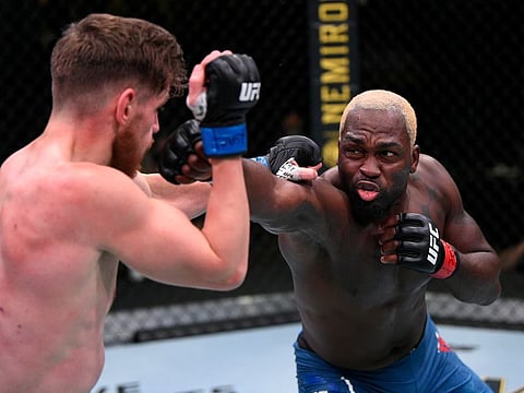 Derek Brunson defeated Edmen Shabazyan in Las Vegas on UFC Fight Night