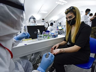 COVID-19 rapid test facility at Dubai-Abu Dhabi border