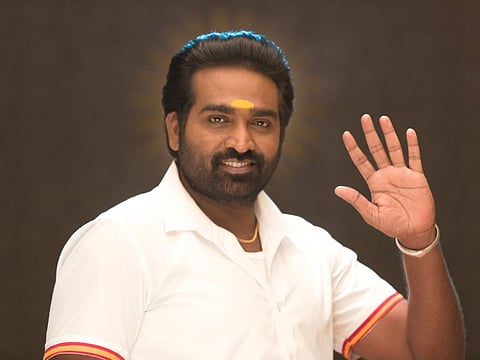 Vijay Sethupathi gets new look in ‘Tughlaq Durbar’