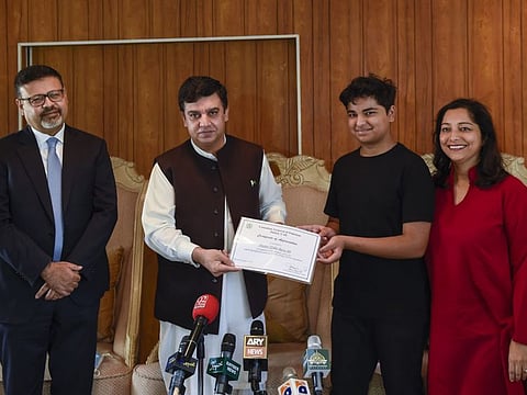 Pakistan Consul General Ahmed Amjad Ali honours Hyder Ali . Boy’s father Kazim Ali and mother Aliya Ali were also present during a ceremony held at the Pakistan Consulate in Dubai.